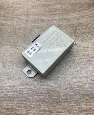 Audi A6 S6 C4 4A Alarm relay 4A0953234