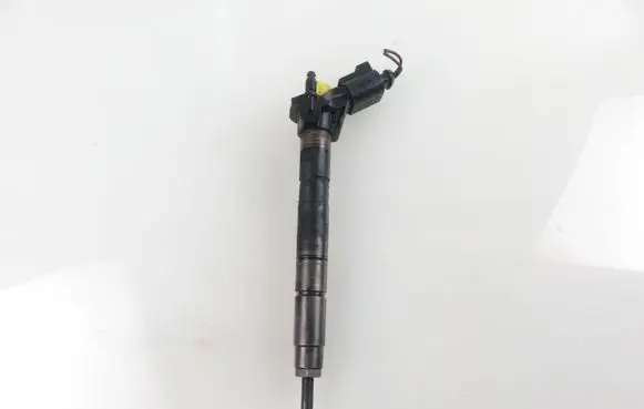 Audi A6 S6 C6 4F Fuel injector 0445115004 059130277Q