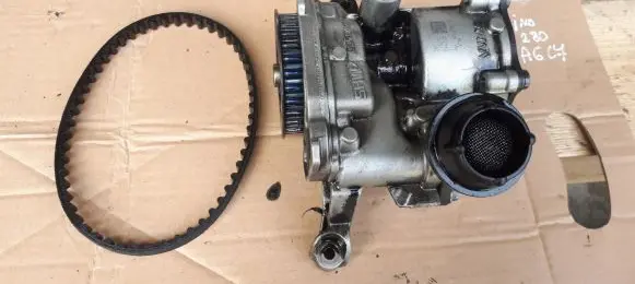 Audi A6 S6 C7 4G Oil pump 04L145208E