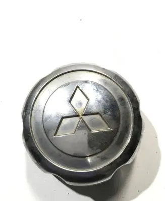 Mitsubishi Pajero Sport I Original wheel cap MB816581