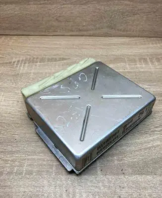 Volvo S60 Engine control unit/module ECU 30735493 05450497 29.1