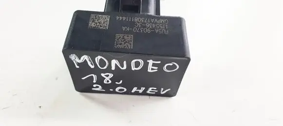 Ford Mondeo MK V Fuel pump relay FU5A9D370KA09 FU5A9D370KA