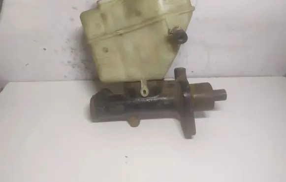 Ford Scorpio Master brake cylinder 10051333141 10051532123