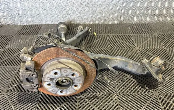BMW X1 F48 F49 Rear wheel hub spindle/knuckle 7646867