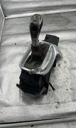Opel Insignia A Gear selector/shifter in gearbox 13261545