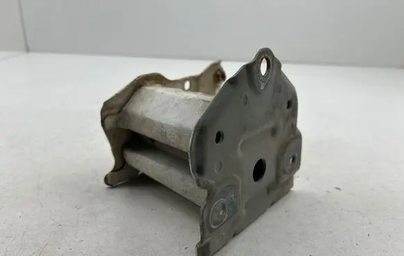 Toyota Verso Rear bumper shock impact absorber/damper 