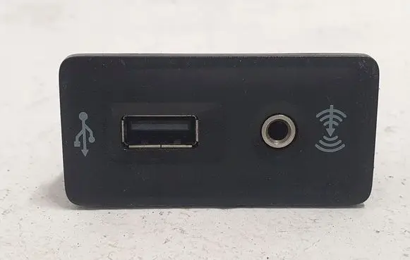Skoda Rapid (120G, 130G, 135G) Central console control unit 5G0035222C