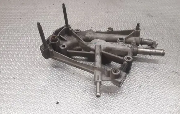 Volkswagen Transporter - Caravelle T6 EGR valve cooler bracket 04L131425E
