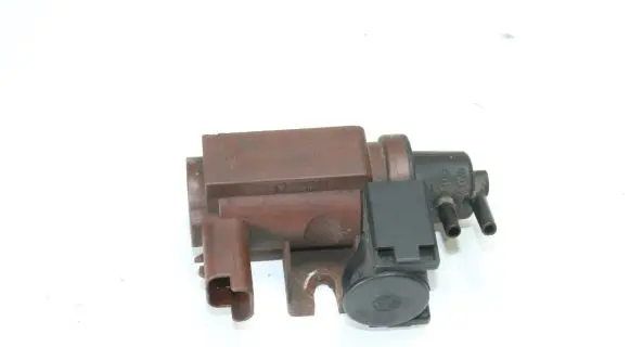 Volvo C30 Turbo solenoid valve 6G909E882CA