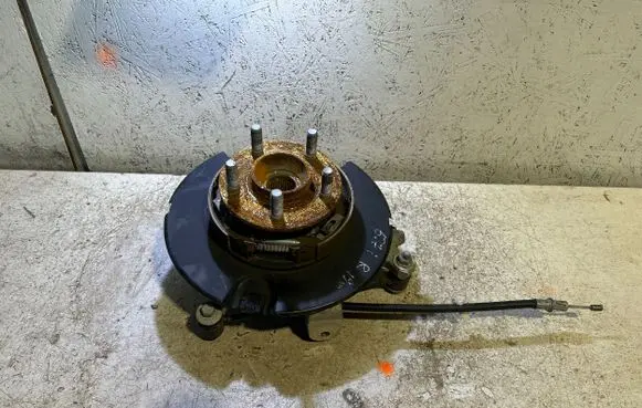 Dodge Challenger Rear wheel hub 