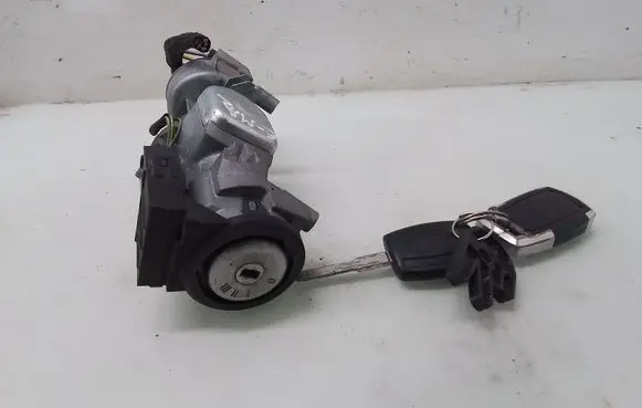 Ford Focus C-MAX Ignition lock 3M513F880AB