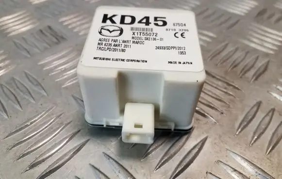 Mazda 6 Antenna control unit KD45675D4