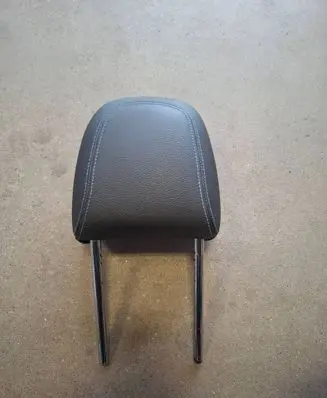 BMW 2 F44 Front seat headrest 