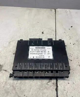 Mercedes-Benz E W211 Seat control module A2118208985 05022320