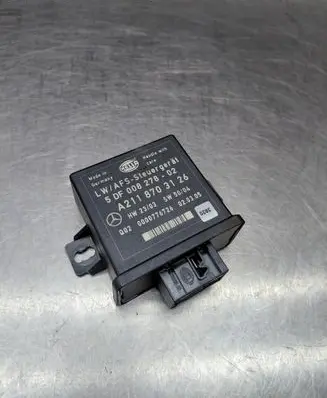 Mercedes-Benz E W211 Light module LCM A2118703126