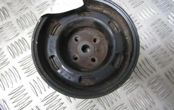 Audi A4 S4 B5 8D Crankshaft pulley 058105251e