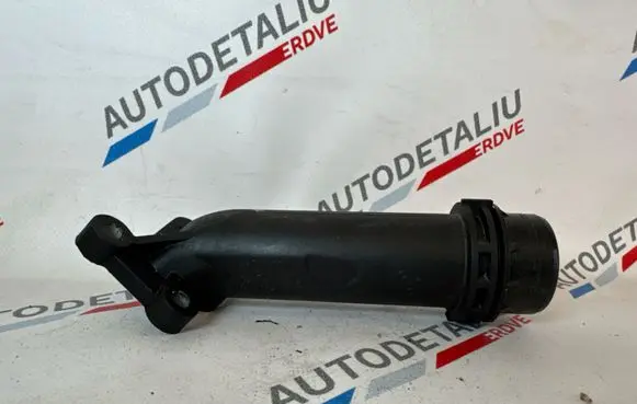 Engine coolant pipe/hose