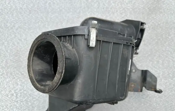 Nissan Patrol Y61 Air filter 16500VC100