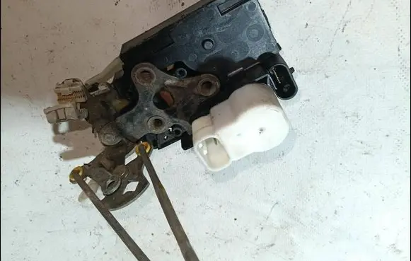 Cadillac DeVille Rear door lock