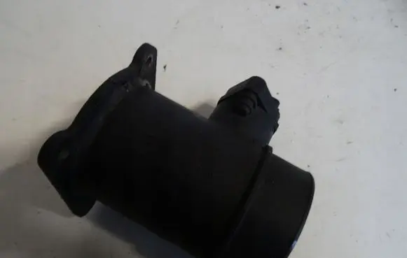 Nissan Almera N16 Mass air flow meter 0280218094