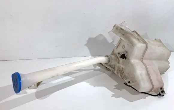 Suzuki Vitara (LY) Windshield washer fluid reservoir/tank