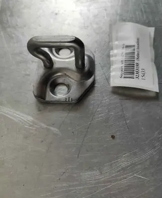 Volvo XC60 Rear door lock loop/hook striker 32353195 31391833