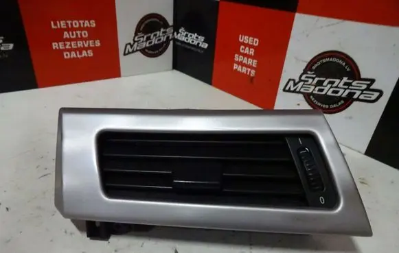 BMW 5 E60 E61 Dashboard side air vent grill/cover trim 6910731