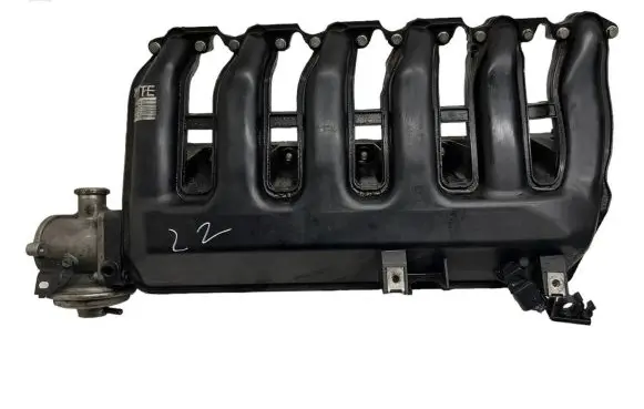 BMW 5 E60 E61 Intake manifold 7789247 7789329