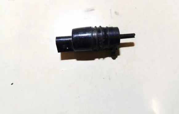 BMW 1 F20 F21 Windscreen/windshield washer pump 67127310147 6712-7310147