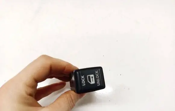 Nissan e-NV200 Central locking switch button 