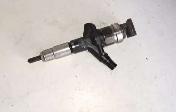 Subaru Outback Fuel injector 16613AA030
