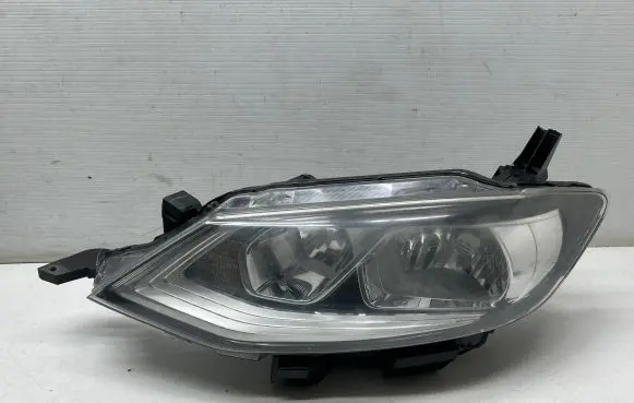 Nissan Pulsar Headlight/headlamp 26060-3ZL0A 1314075