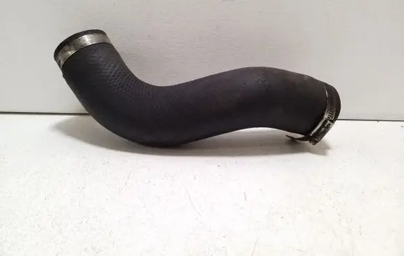 Mitsubishi L200 Intercooler hose/pipe