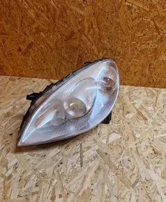 Mercedes-Benz B W245 Headlight/headlamp 0301220201