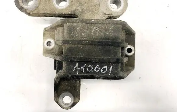 Opel Signum Engine mount bracket v04656