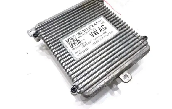 Volkswagen Arteon Voltage converter/converter module 992941572AA