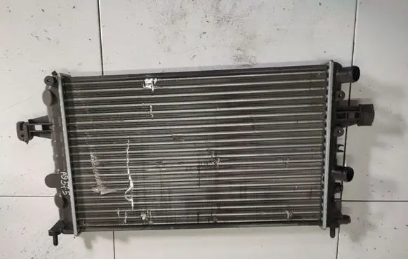 Opel Astra G Coolant radiator