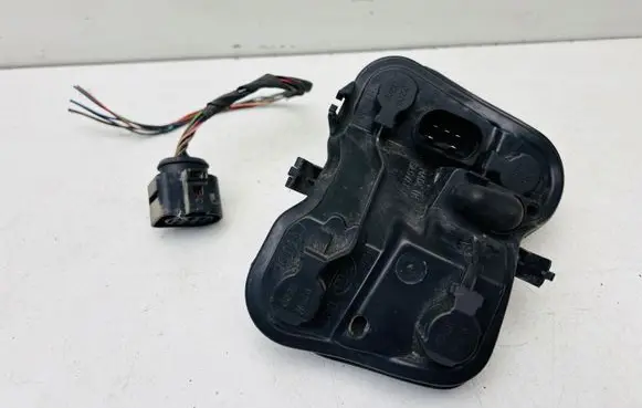 Audi A4 S4 B7 8E 8H Tail light bulb cover holder 965083