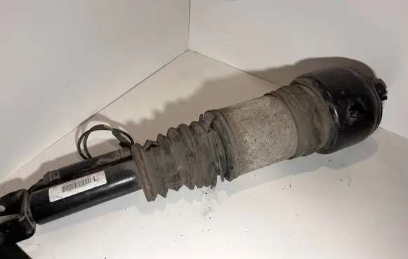 Mercedes-Benz GLC X253 C253 Air suspension compressor 90861197702 130823020704