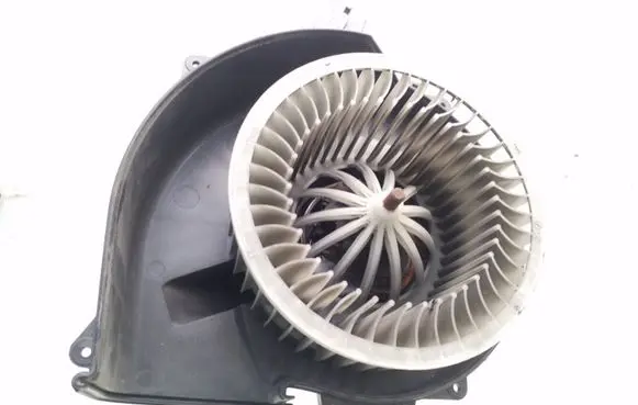 Volkswagen Polo Heater fan/blower 6Q1820015E