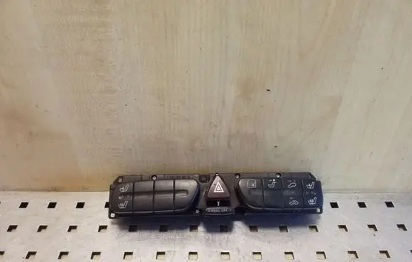 Mercedes-Benz C W203 Hazard light switch 2038210151 3306210100