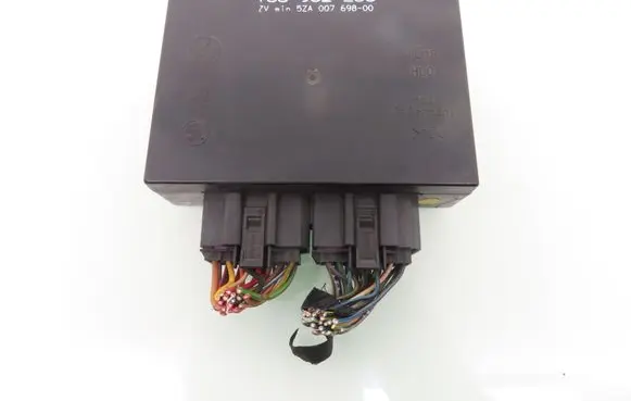 Skoda Octavia Mk1 (1U) Central body control module 1J0962258