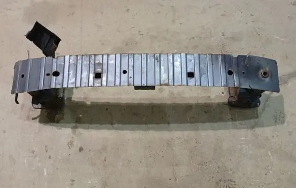 Mazda 3 I Front bumper cross member 