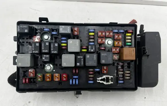 Opel Insignia A Fuse box set 13222782