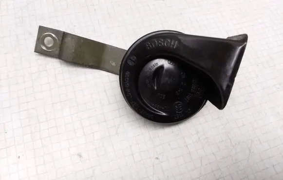 Nissan Primera Horn signal