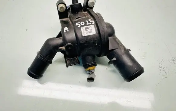 Ford Kuga III Thermostat housing Hg9q9k478cb
