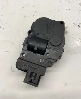 BMW 3 E90 E91 A/C air flow flap actuator/motor 30102007