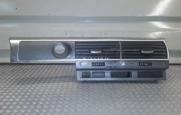 Audi A6 S6 C6 4F Dash center air vent grill 4F1820951