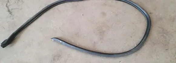 Porsche Boxster 986 Front door rubber seal 