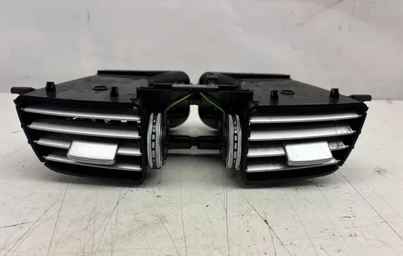 Mercedes-Benz E AMG W212 Dash center air vent grill A2128303154